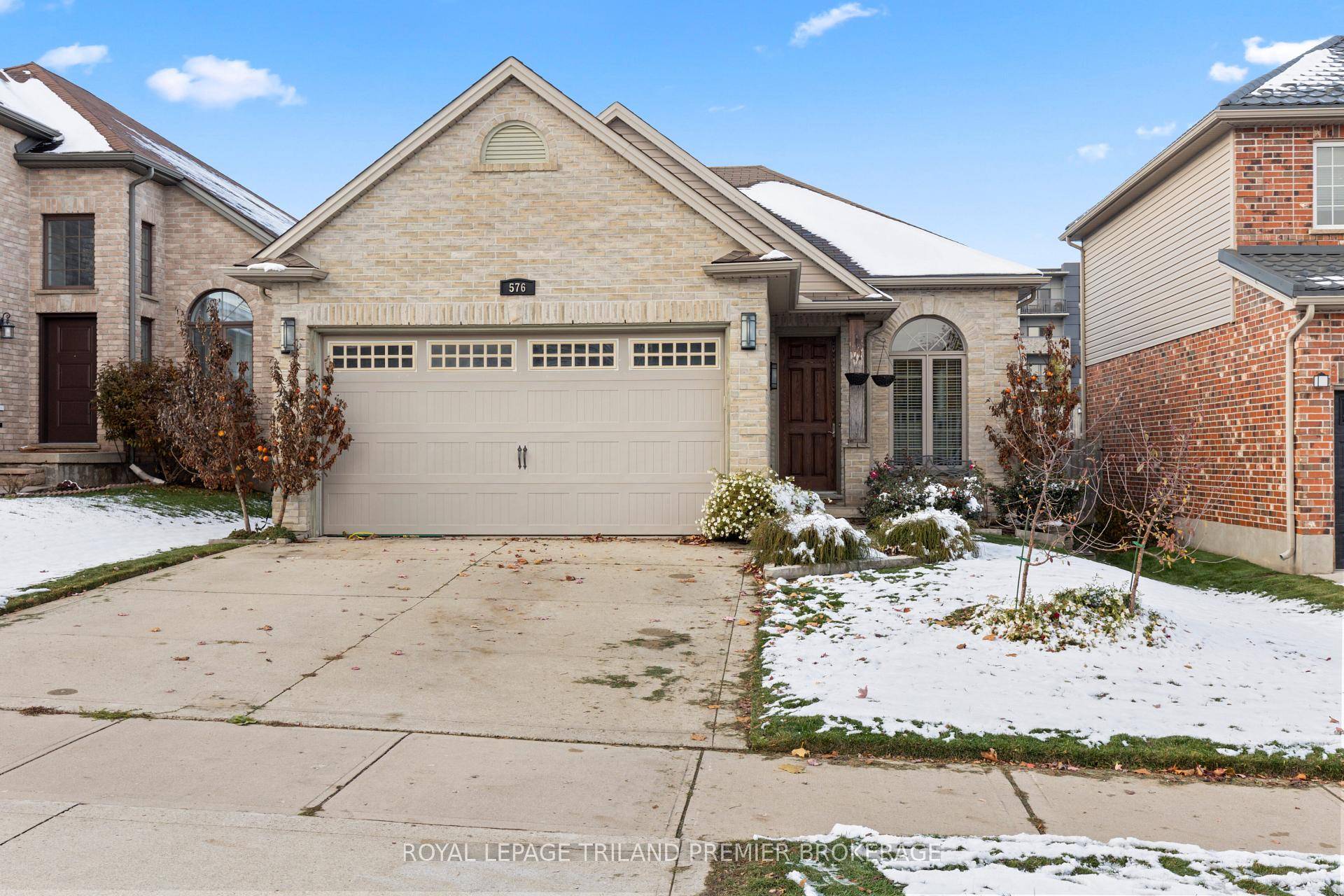 Welcome home to this beautifully maintained bungalow in desirable North London.
