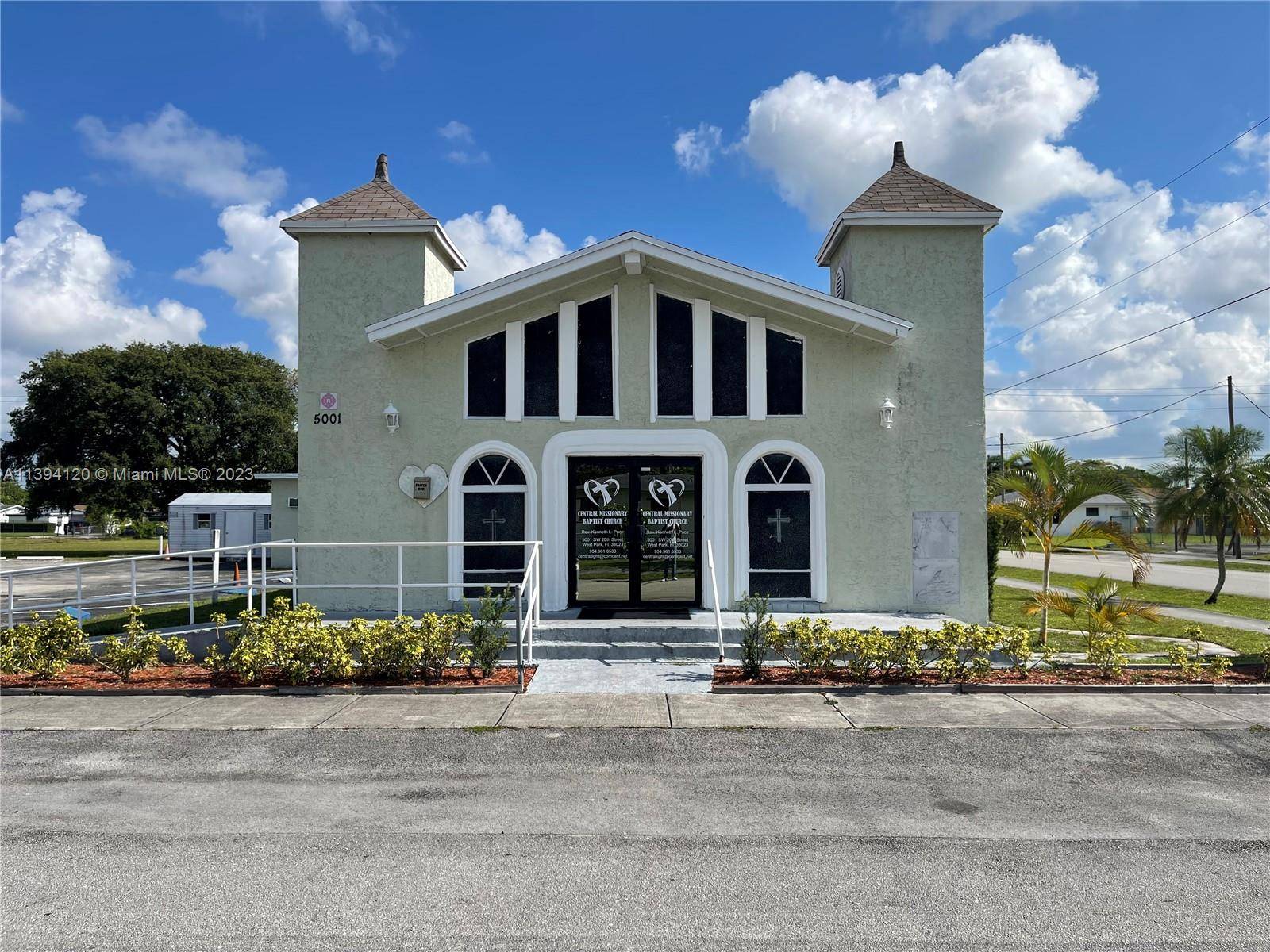 Beautiful church sanctuary for rent !