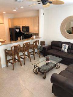 Steps to Atlantic Ave, shops, restaurants, close to beachTenant pays all expenses.