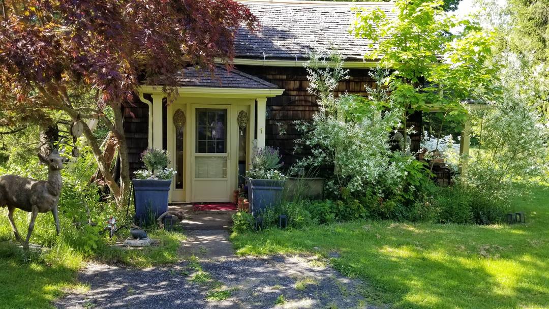 Located in the heart of Bridgewater this 1840 Colonial Antique is filled with charm and character.