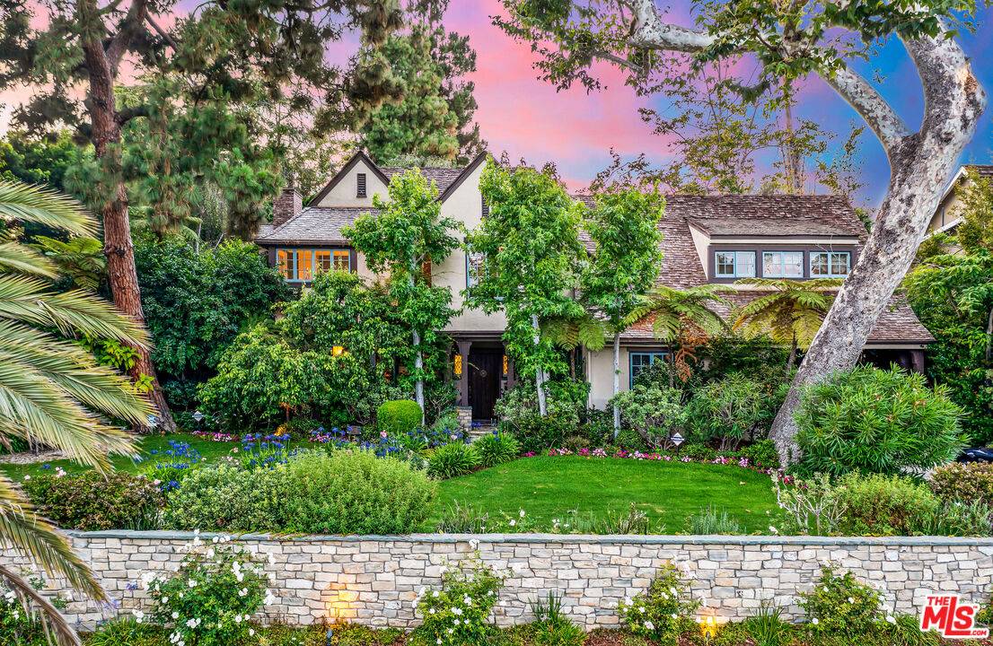 425   Marguerita Ave LA