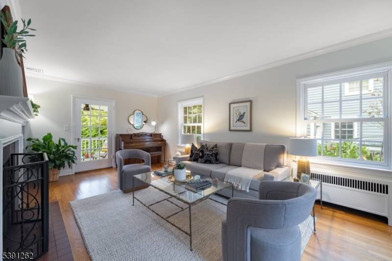 CLASSIC STUNNER IN COVETED CHATHAM NEIGHBORHOOD !
