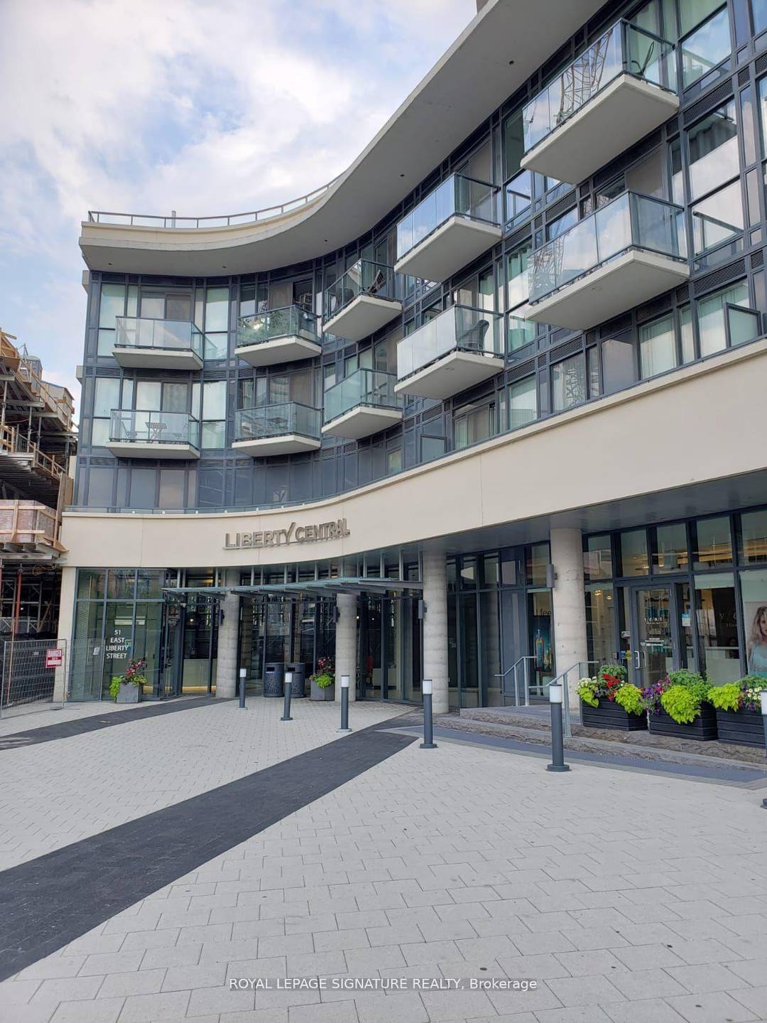 Stay in this stylish, fully furnished 1 bedroom condo at 51 East Liberty, perfect for short term stays.