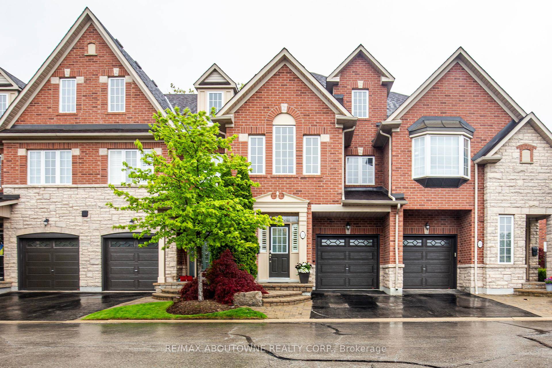 Welcome to The Brownstones Luxury Living in Wedgewood Creek.