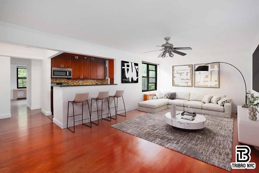 Rare Top Floor 2 Bedroom Gem with Open Views Incredible Value at 550, 000Opportunity knocks in Hudson Heights !