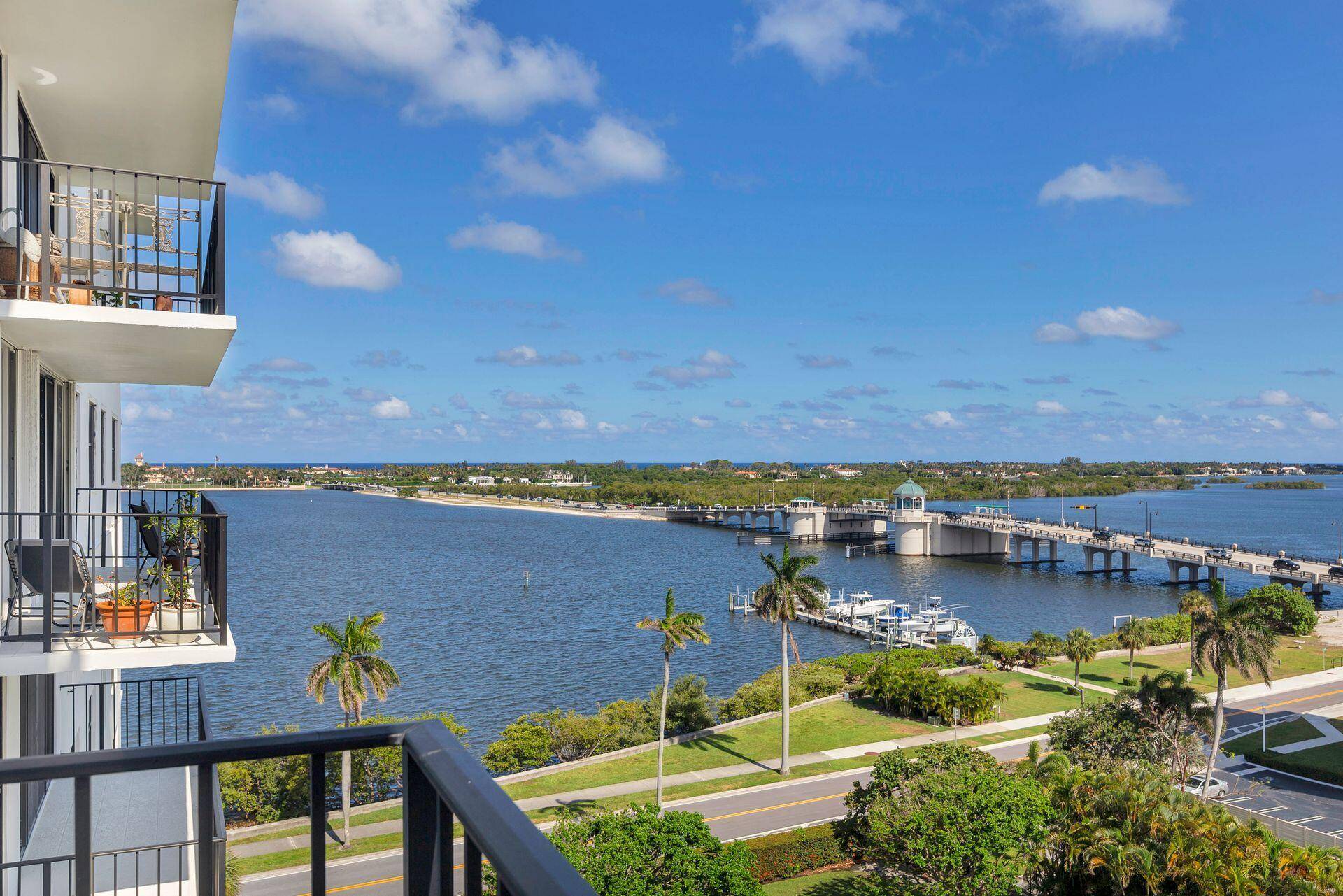 Sunny, bright South facing 1bd 1.