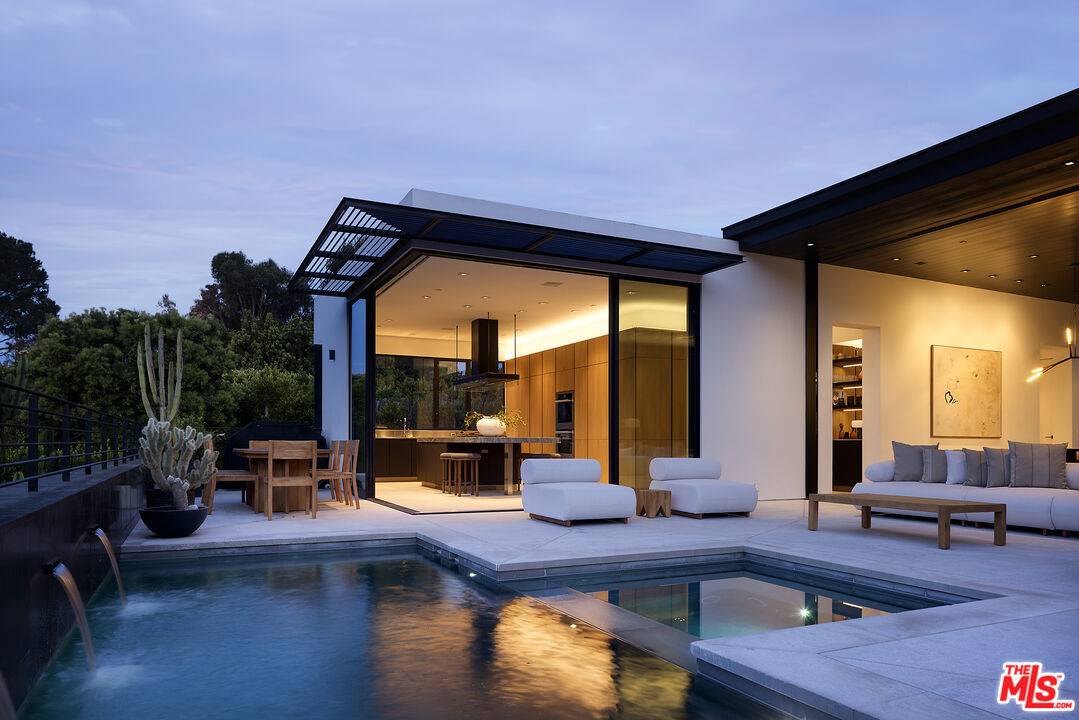1450   Blue Jay Way 5BR Sunset Strip La