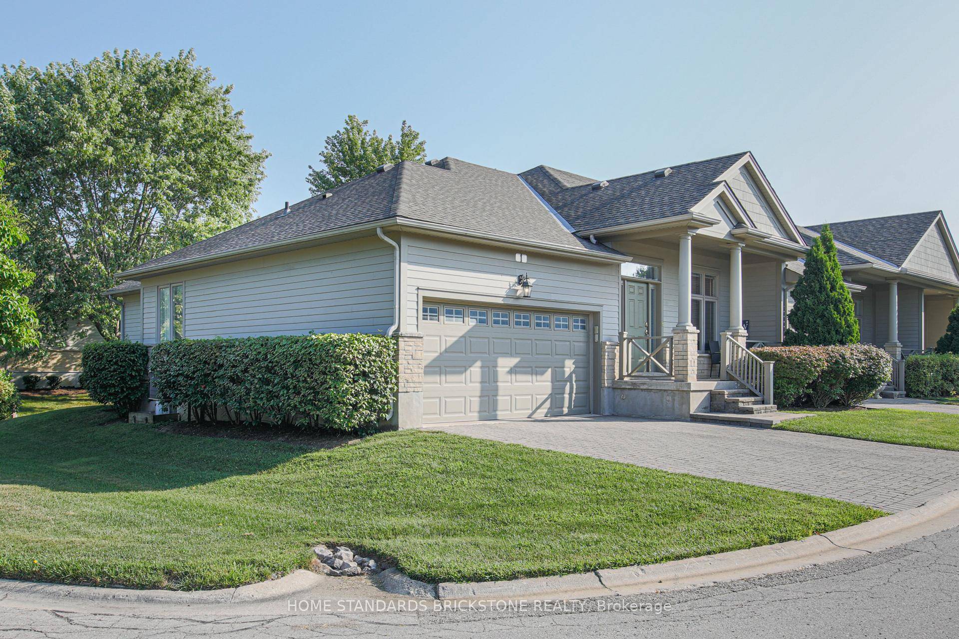 Prestigious Woodland Trails Condo !
