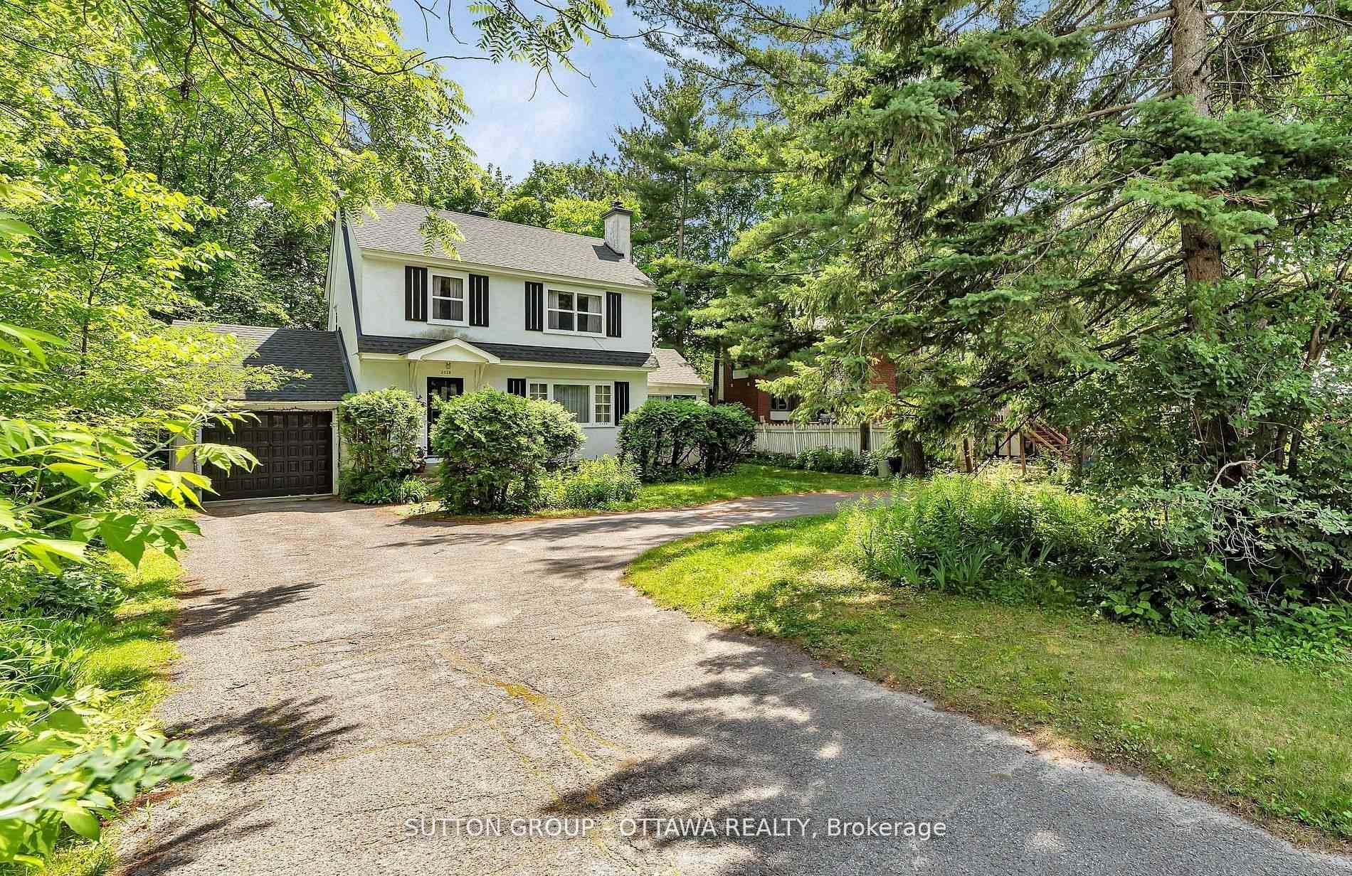 ATTENTION DEVELOPERS Rare urban assembly offering apx 26, 985 square feet of combined lot area with over 145 ft of frontage on high exposure Carling Avenue.