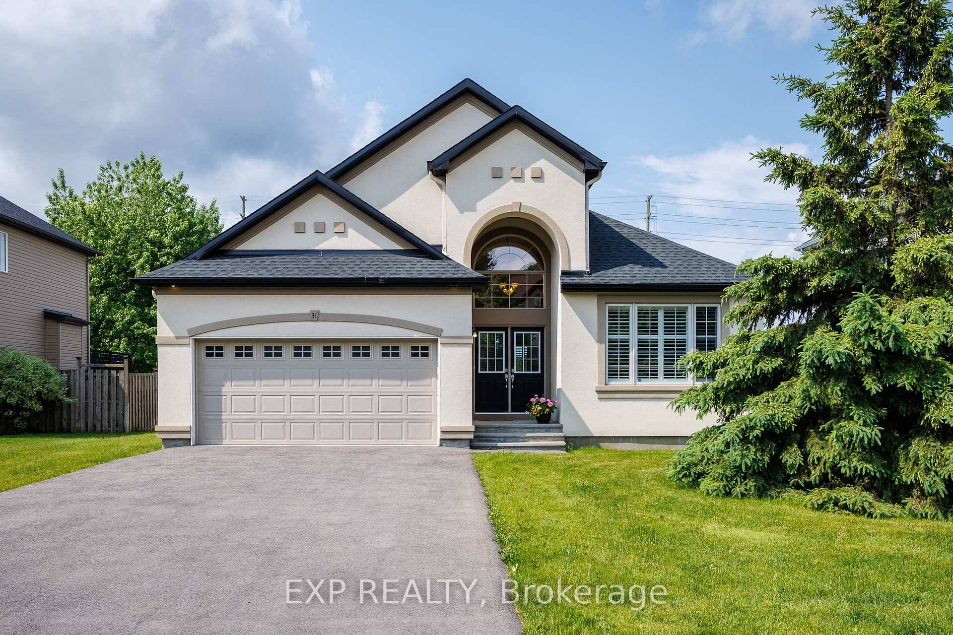 Beautifully upgraded oversized bungalow by Cardel in the heart of Richmonds King's Grant.