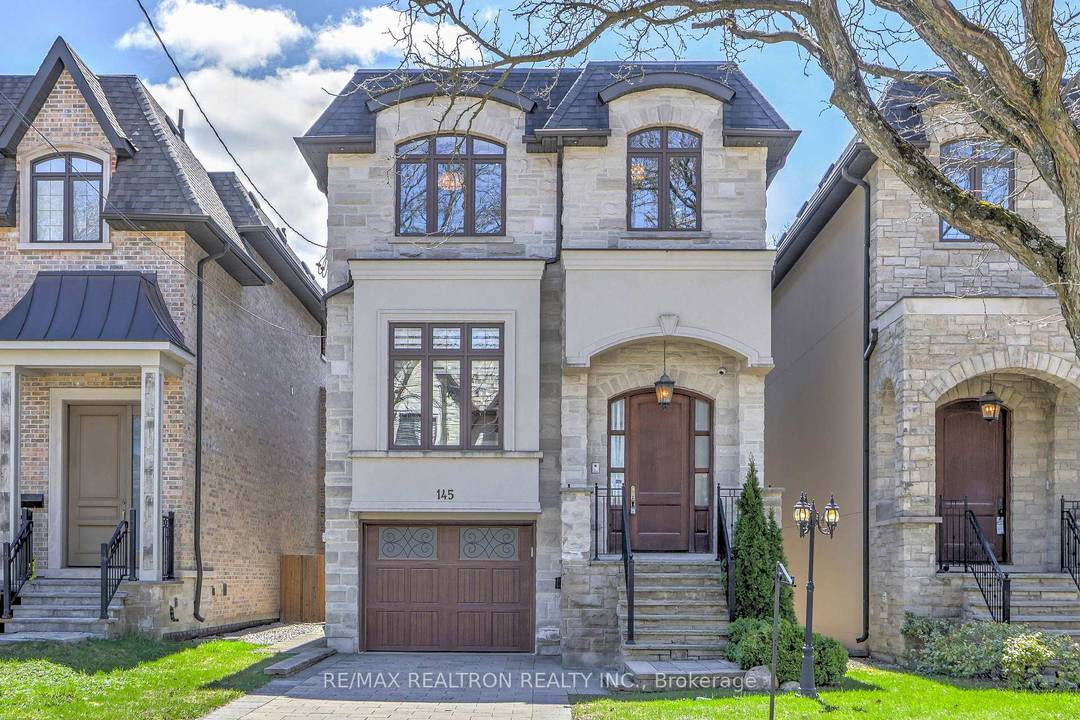 Gem In Willowdale Live And Loved By One Owner Absolutely Stunning Custom Residence In The Heart Of The City.