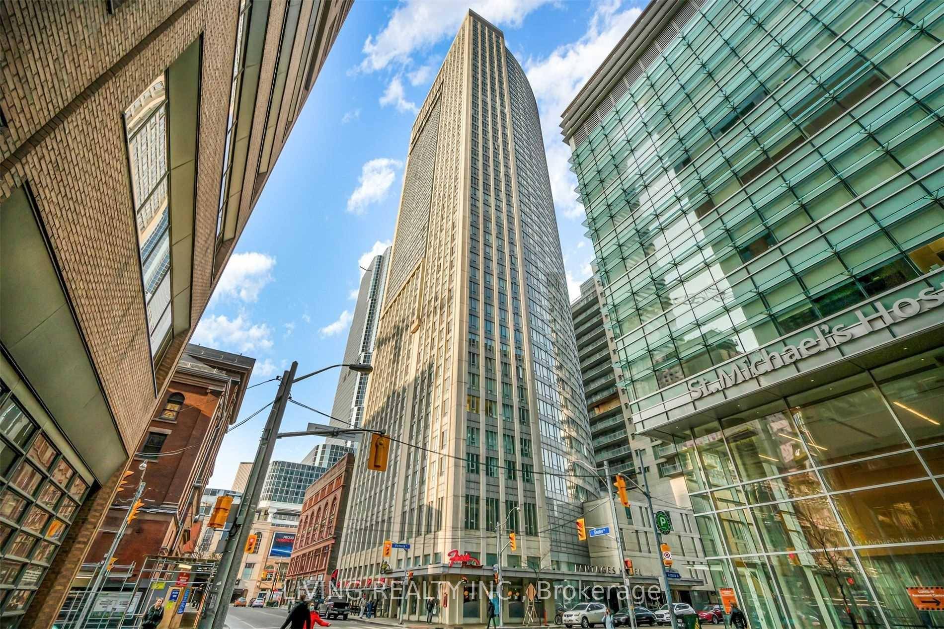 Location ! Location ! Welcome To This Ultra Convenient Prime Toronto Yonge Dundas Area !