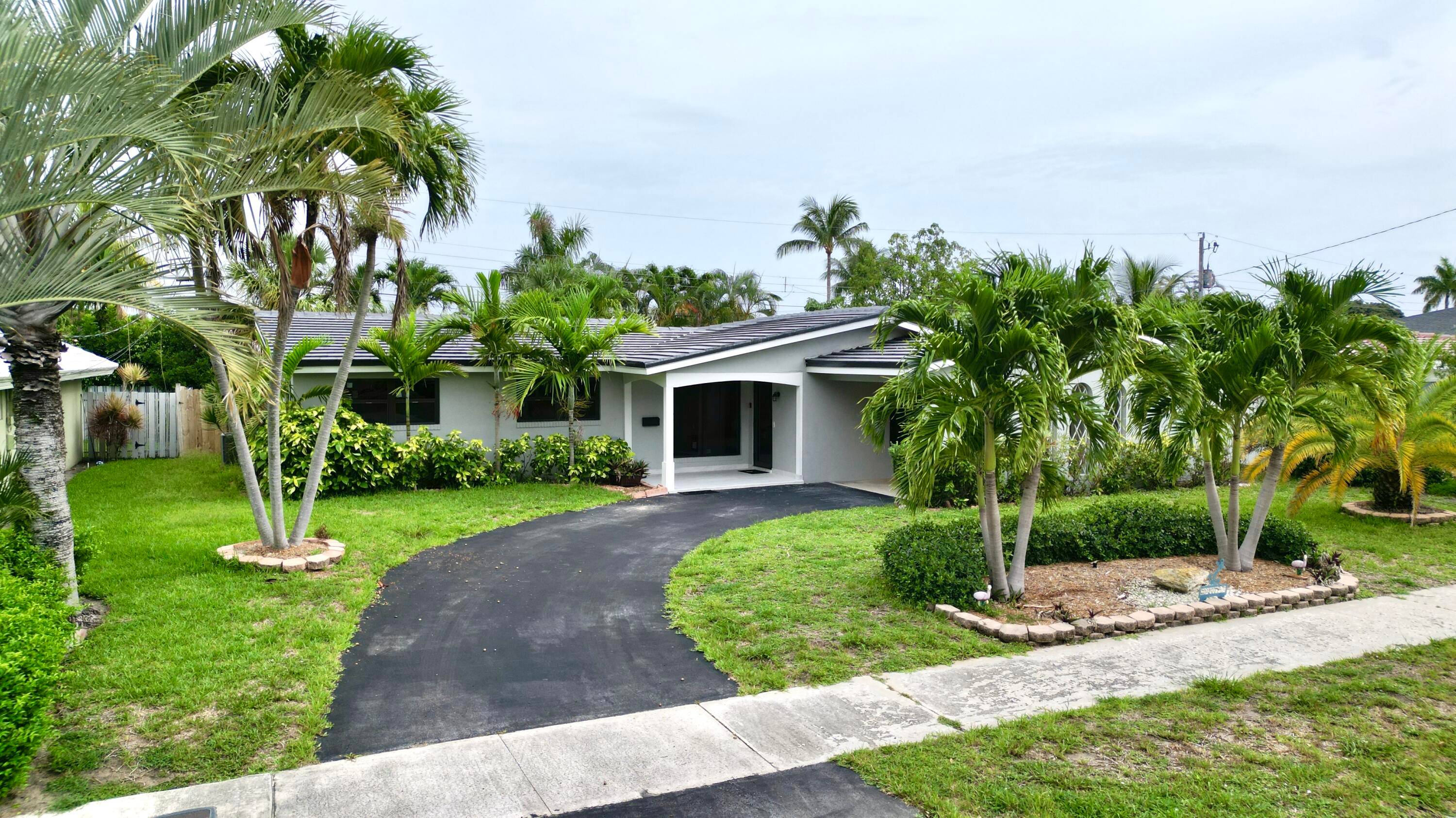LOCATION. LOCATION. FULLY REMODELED OPPORTUNITY in the Heart of IMPERIAL POINT !