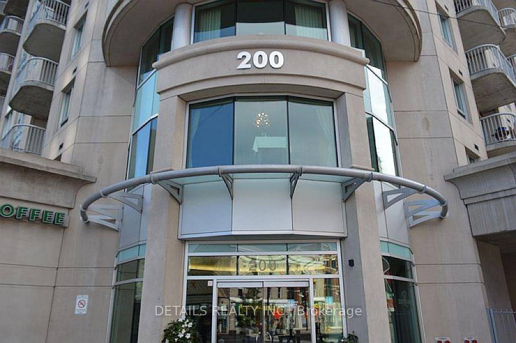 Great central location walking distance to University of Ottawa, the Byward Market, Rideau Centre, Parliament, restaurants, and more.