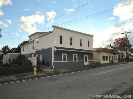 ATTENTION INVESTORS ! Turnkey 5 unit income producing property in the desirable north end of town with a 7.