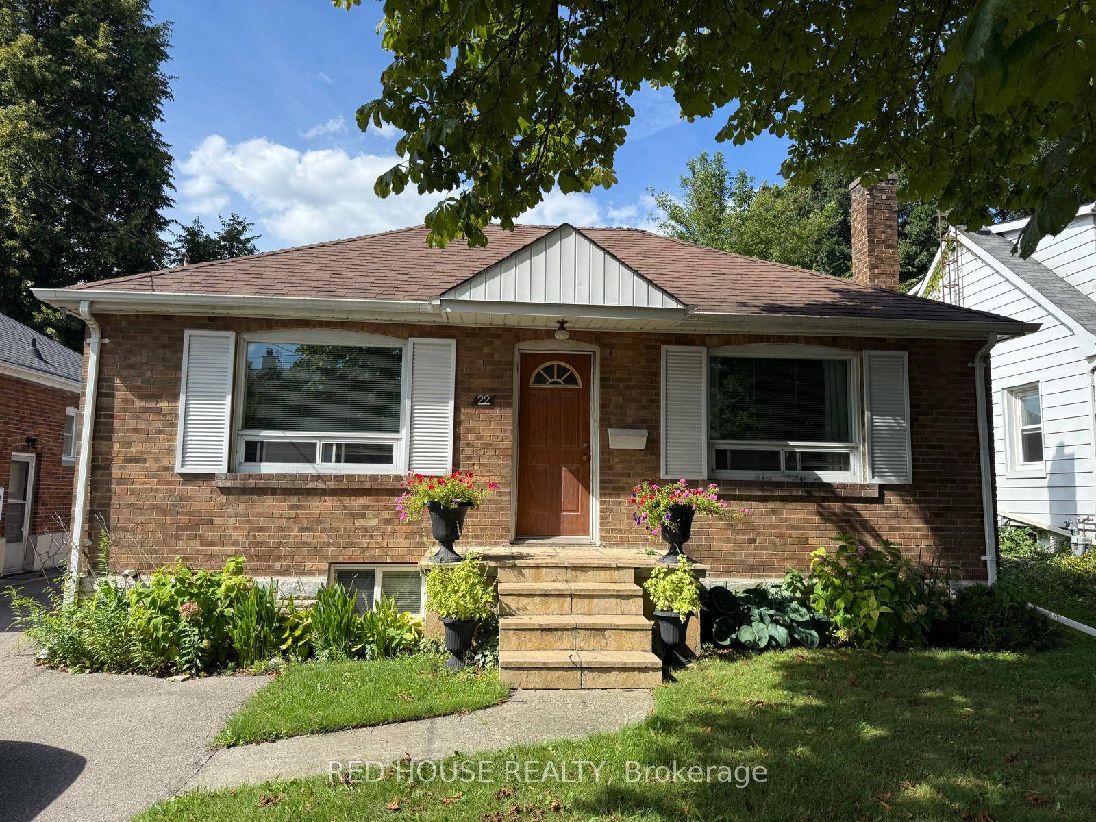 Lower Level Unit for Lease Prime Long Branch Location !