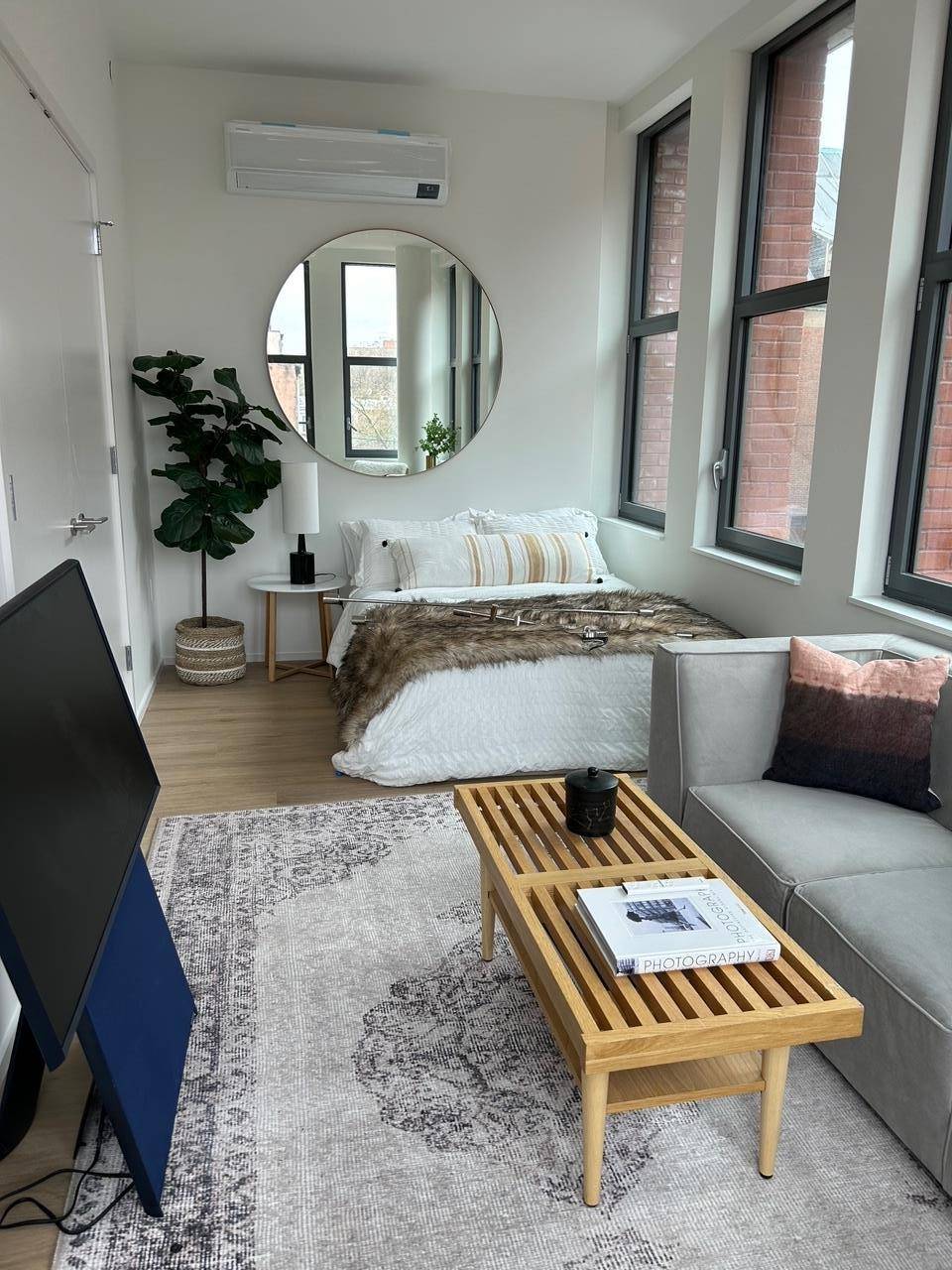 For a limited time only, Ask about our reduced amenities including parking plus the free move special to Mason Gray from anywhere in the 5 boroughs.