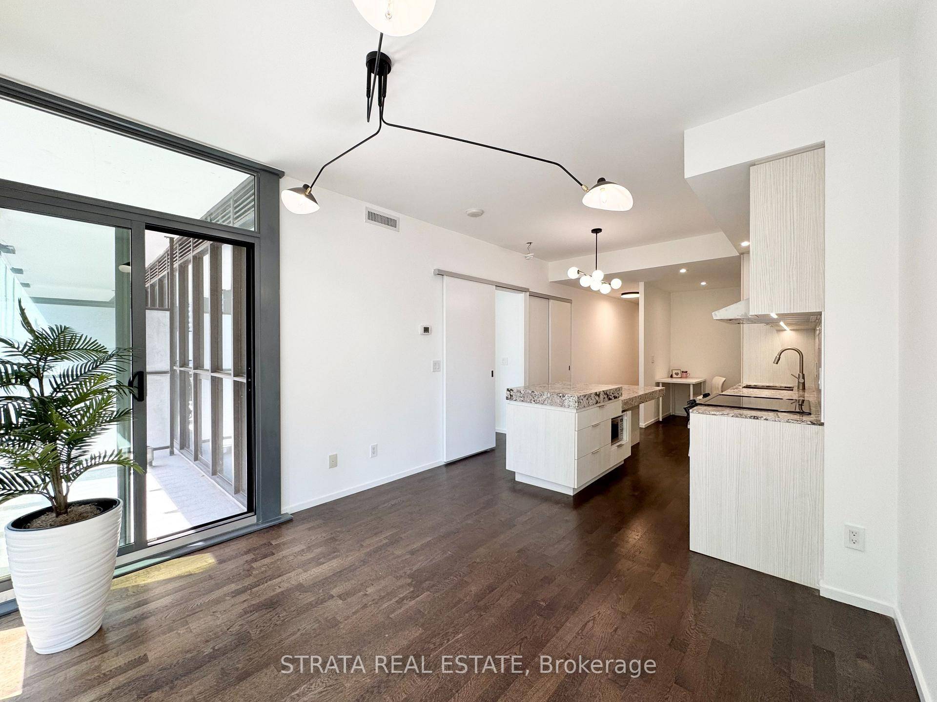 Welcome home to X2 Condos, a stunning development by the award winning Great Gulf.
