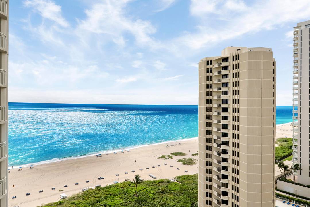 Experience both sunrise over the Atlantic and sunset over the Intracoastal from this 19th floor residence in Tiara on Singer Island !