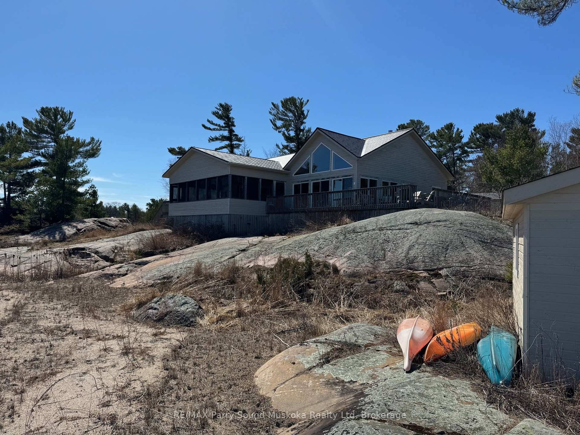 AMAZING RARE TURN KEY ISLAND OPPORTUNITY IN POINTE AU BARIL !