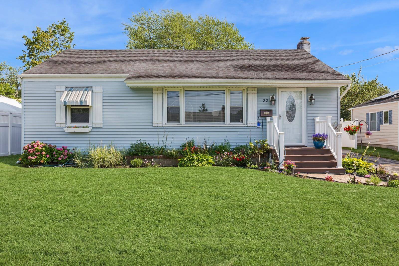 Welcome to 32 Terry Rd, Patchogue !