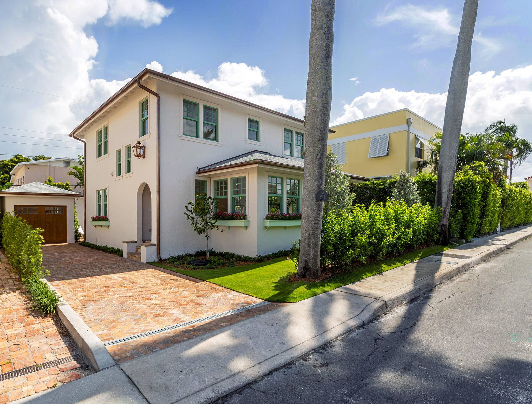 Welcome to this rare, turn key gem in the heart of town !