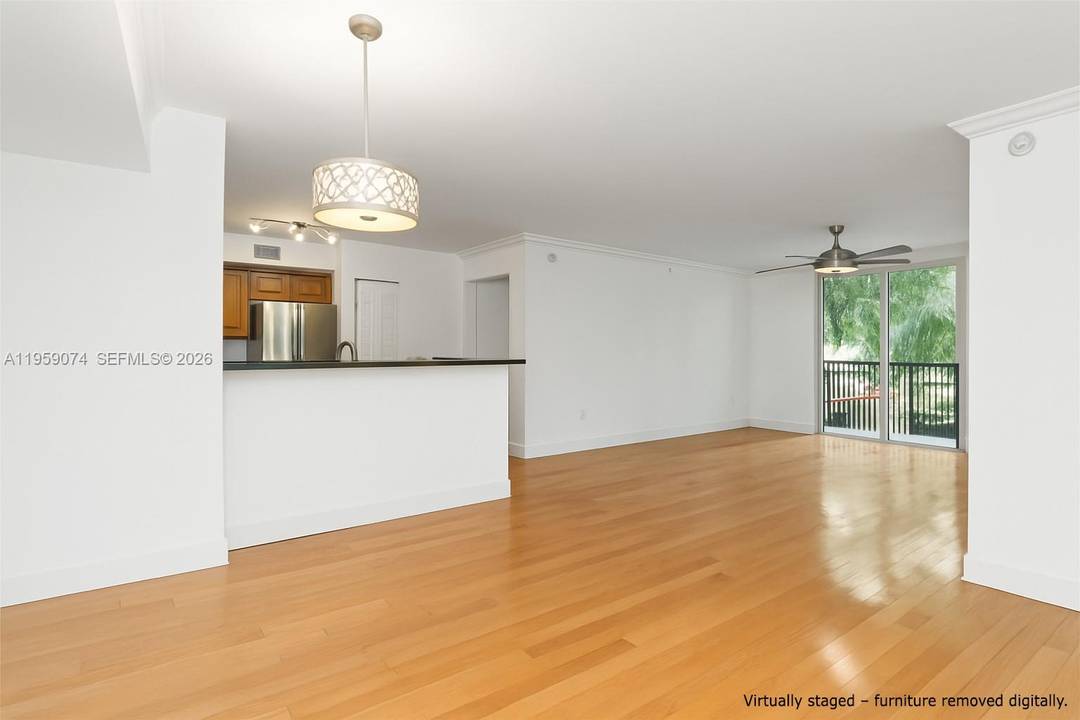 Welcome to this beautifully renovated 2 bedroom, 2 bath condo in the heart of Downtown Hollywood !