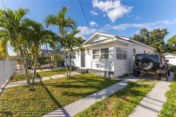 Investor friendly and move in ready !