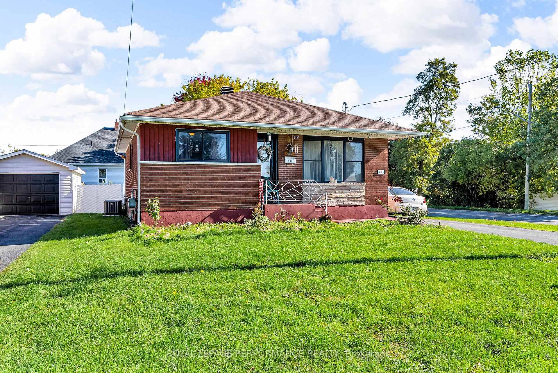 Welcome to 413 Wallrich Avenue a solid detached home full of potential, located in a family friendly Cornwall neighborhood.