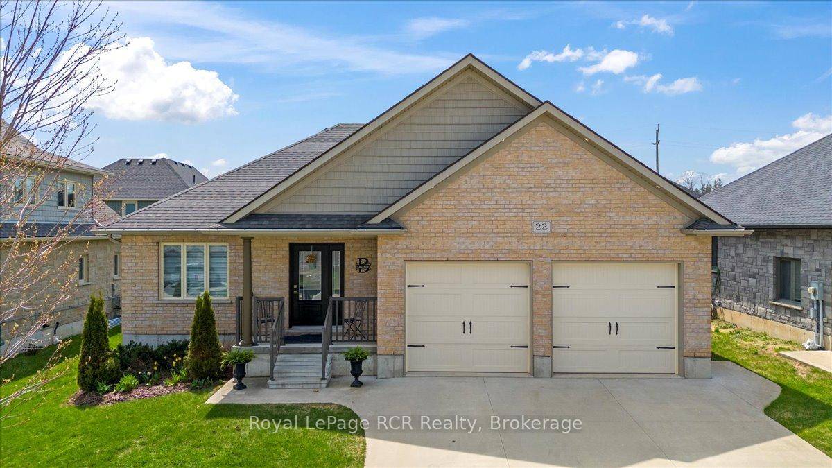 Charming and beautifully decorated brick bungalow, ideally situated near amenities in Walkerton.