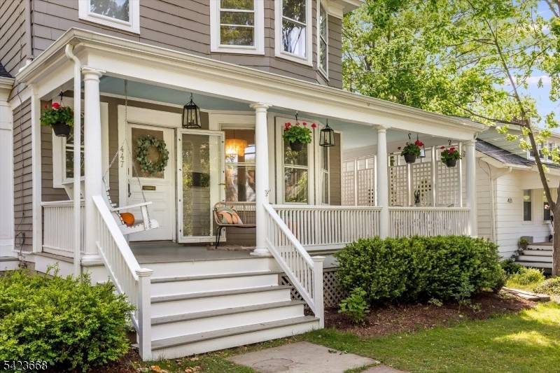 This captivating and beautifully updated Maplewood Victorian offers the perfect blend of original character and modern living, ideally designed for both indoor outdoor entertaining, featuring a welcoming, freshly painted wraparound ...