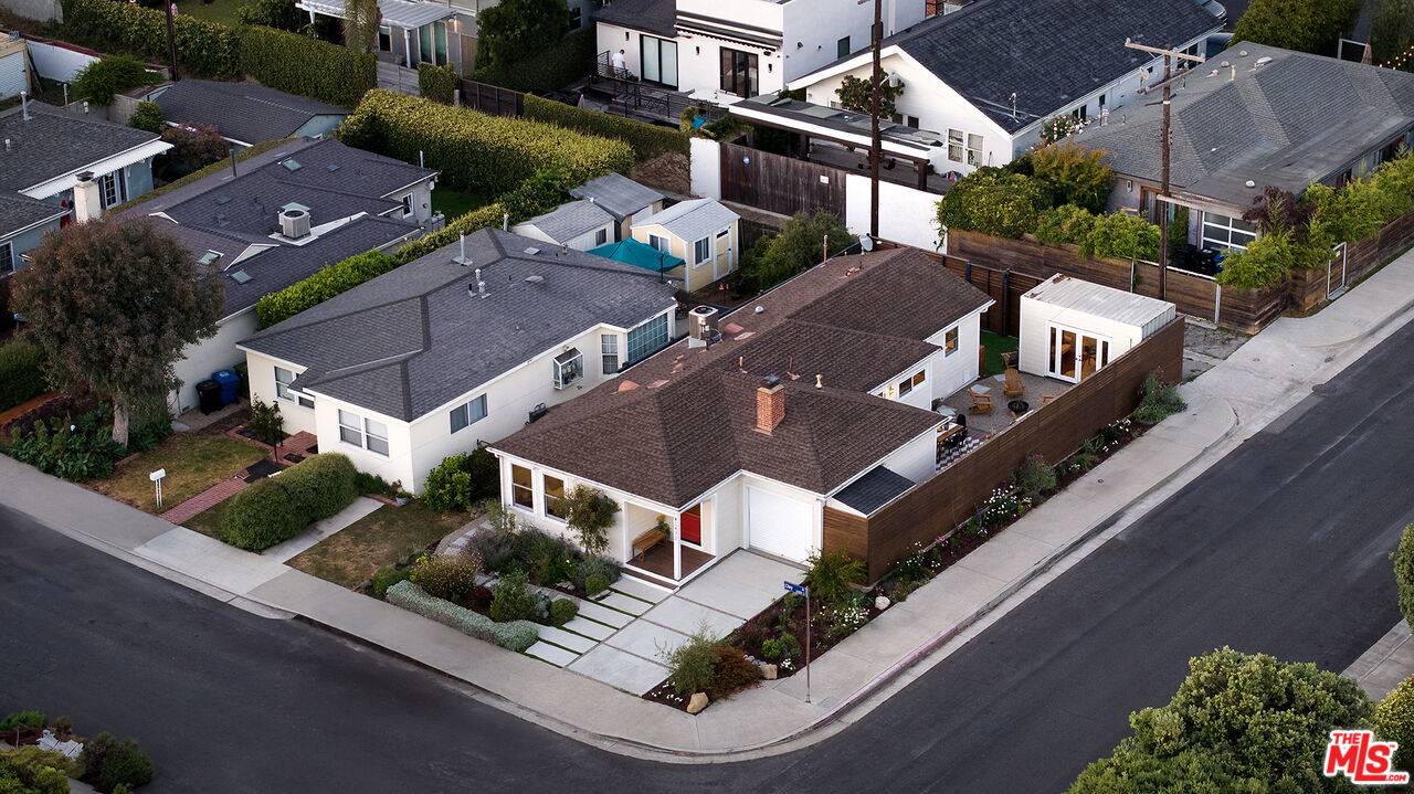 2432   Cloy Ave 2BR Marina Del Rey La