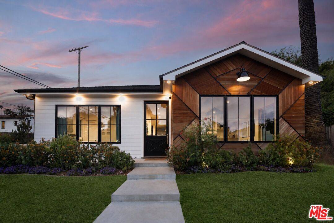 3606   Ocean View Ave 5BR Marina Del Rey La