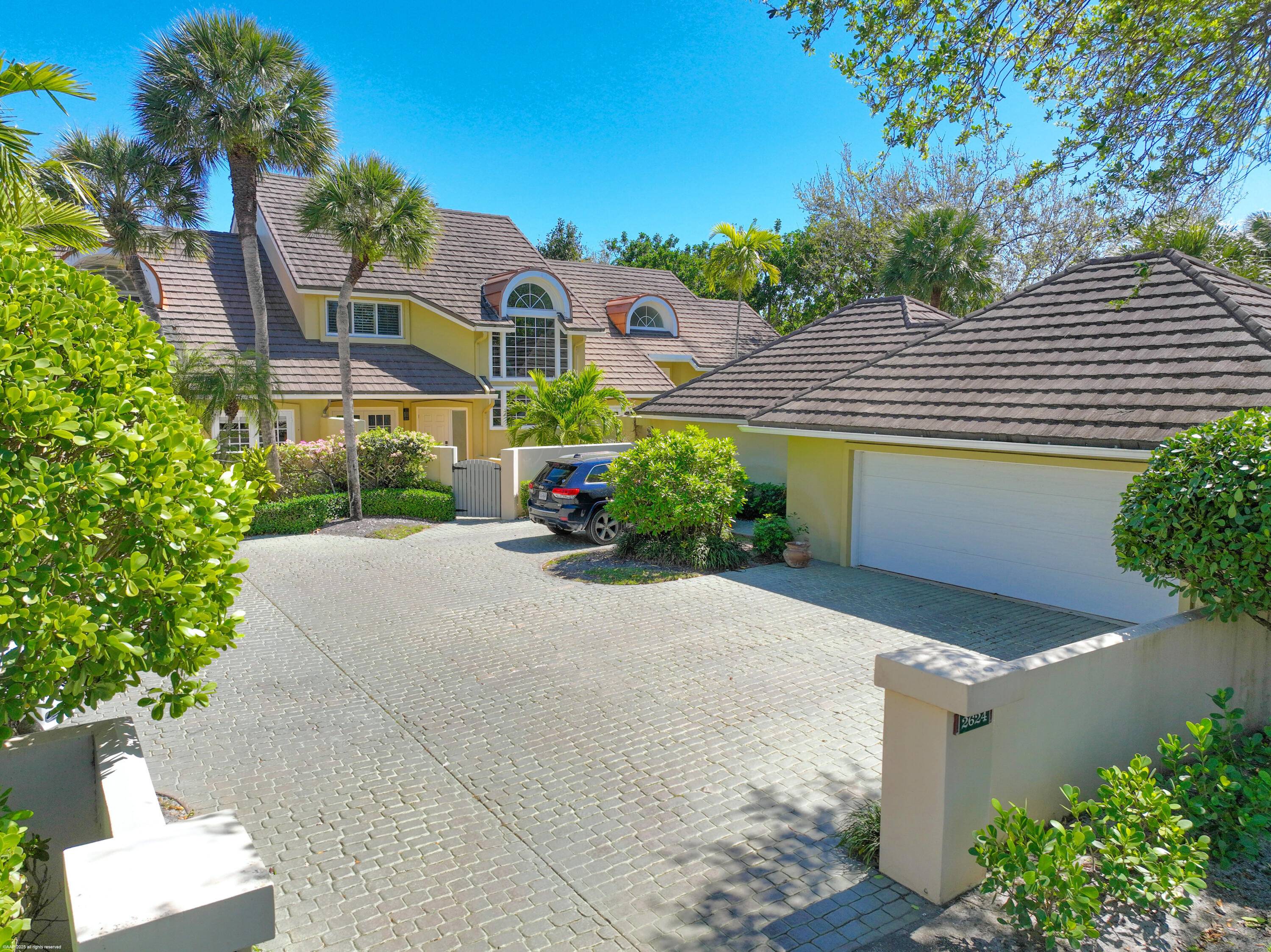 Palm Beach Polo, charming 2 bedroom, 2.