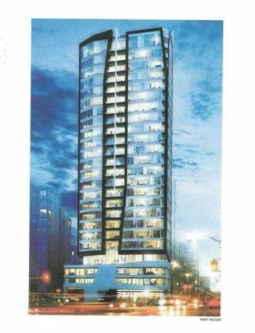 Spacious 1 Bedroom Plus Den in the Heart of Downtown Toronto !