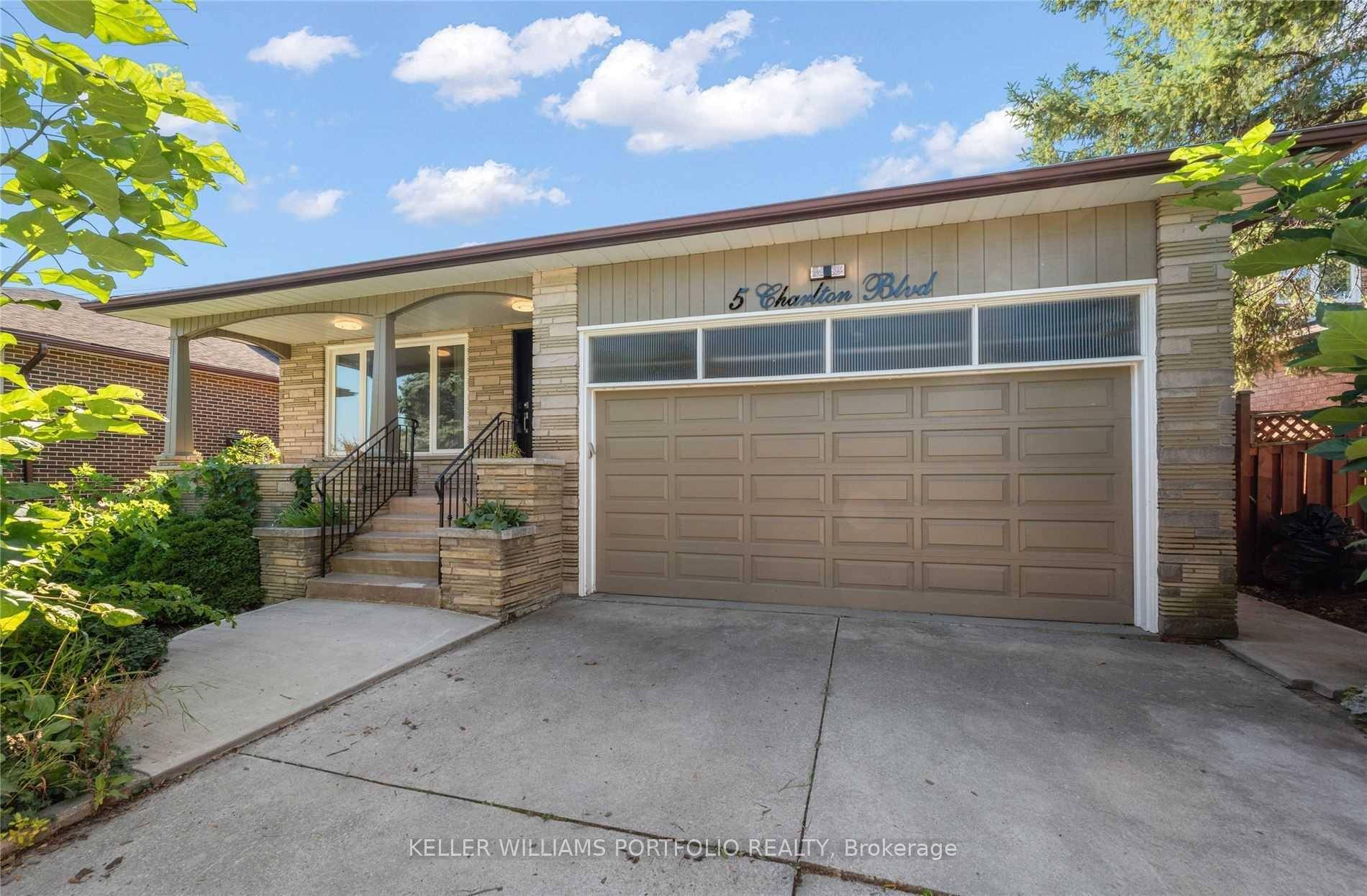Located on a quiet residential street, this recently renovated basement apartment offers a private entrance in a charming, well kept bungalow.
