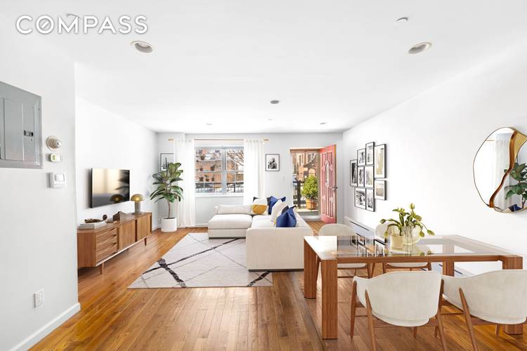 Sun Drenched Duplex with Expansive Private Garden in East Williamsburg !