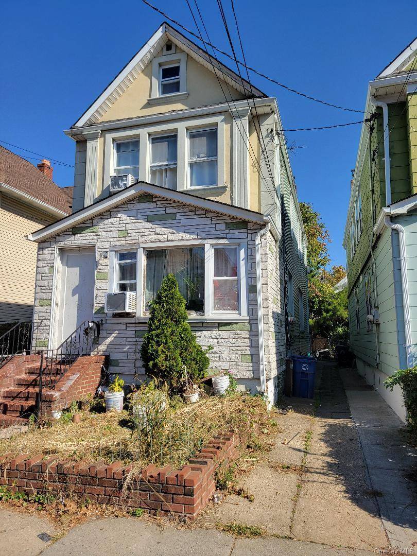 OCCUPIED CAN ONLY BE SEEN FROM OUTSIDE.