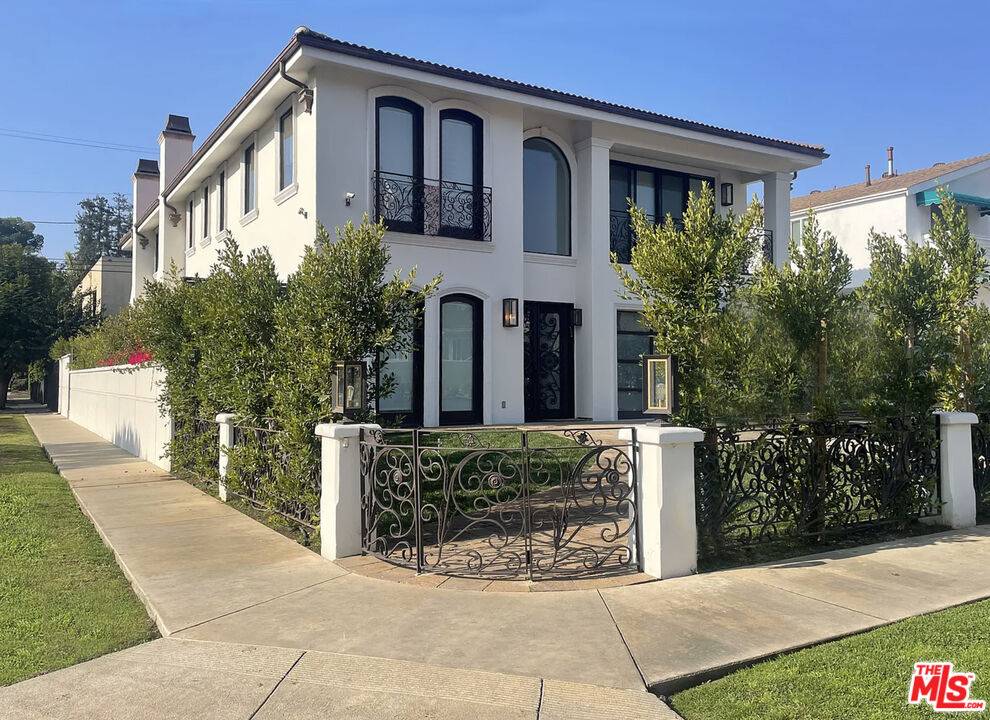 1113 Amherst Ave 5.0 Brentwood LA