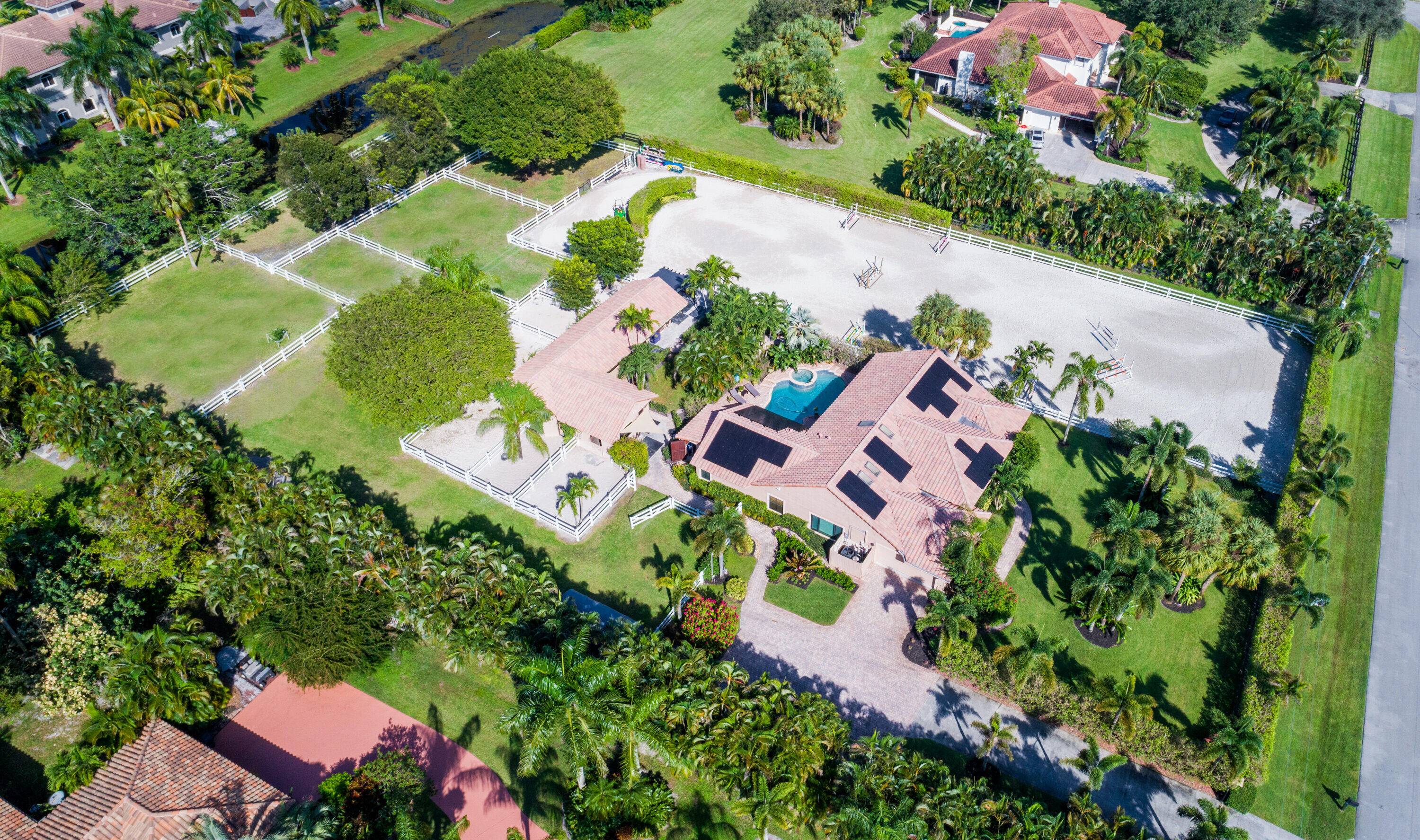 A RARE OPPORTUNITY ! Situated on 1.