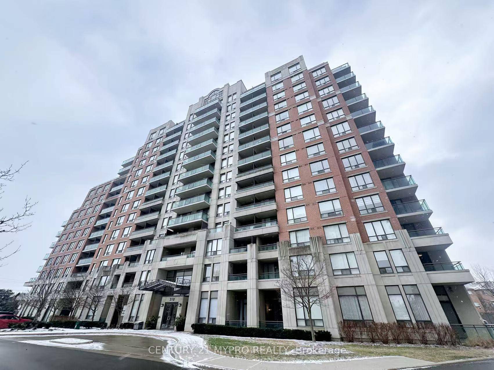 Furnished, Bright amp ; Sun Filled Stunning One Bedroom amp ; One Bathroom Unit Located In The Prestigious Vineyard Gated Community In The Heart Of Richmond Hill.