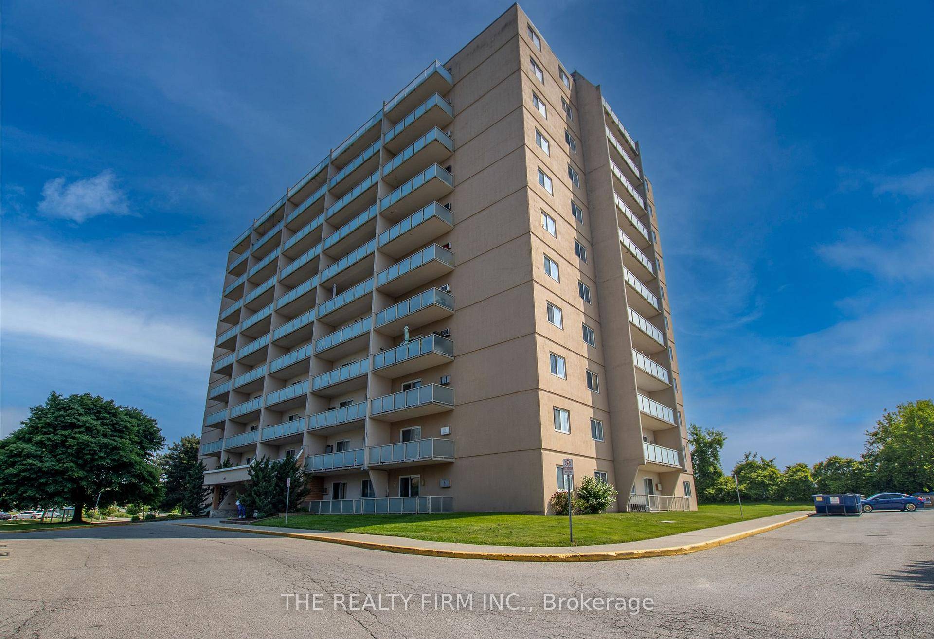 Welcome to 583 Mornington Ave.