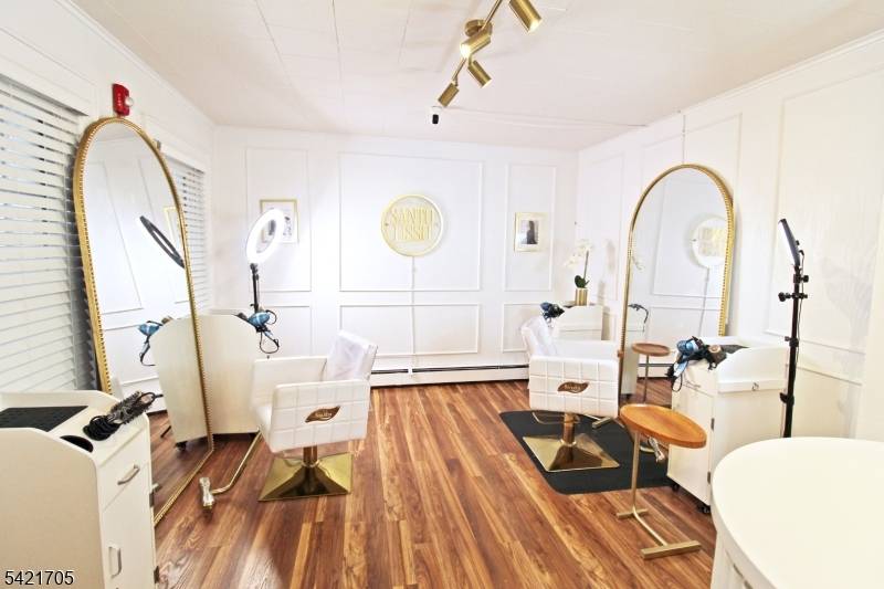 Exceptional opportunity to acquire a well established beauty business in highly desirable commercial Wharton.