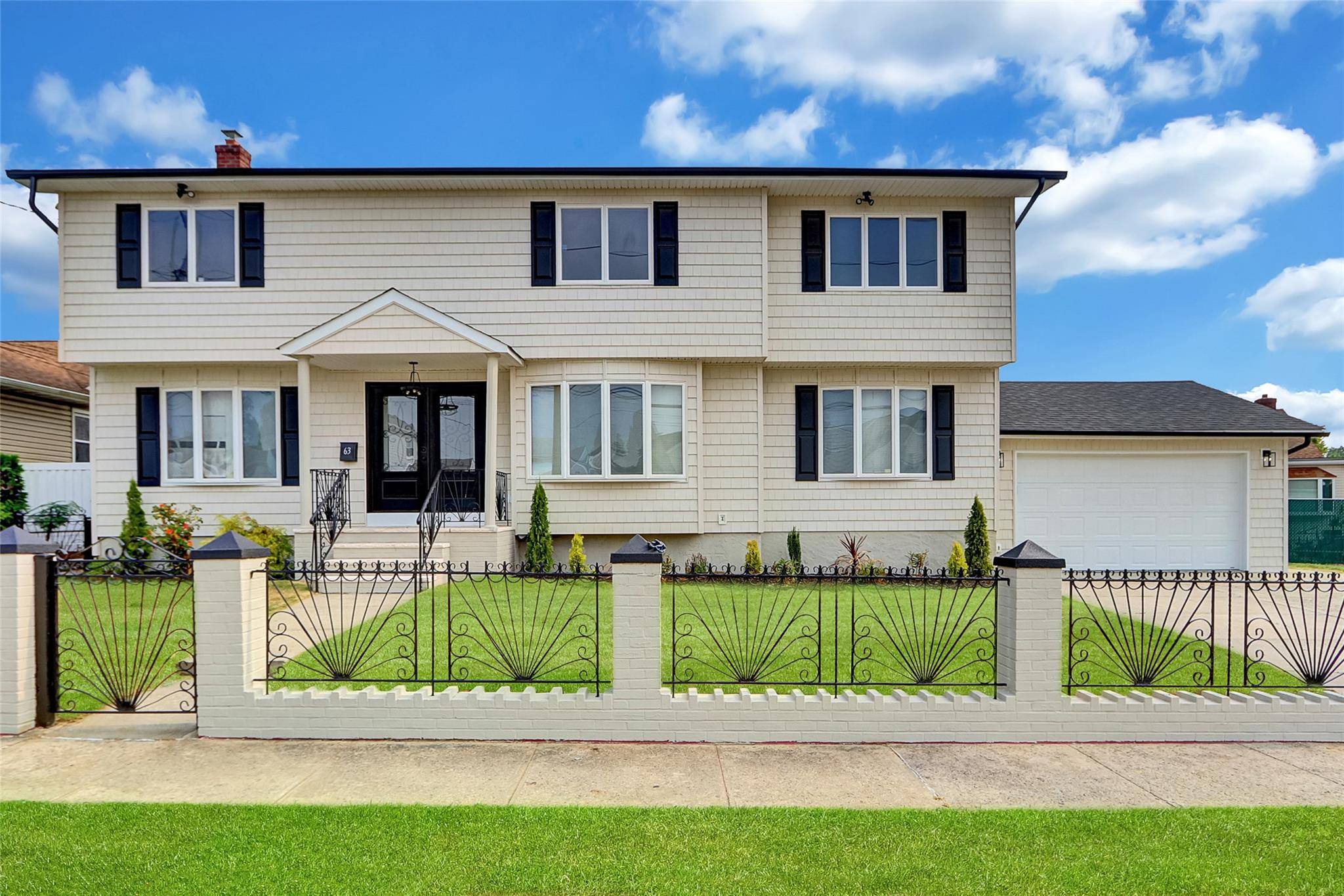 Do Not Miss Out On This Nicely Maintained House !