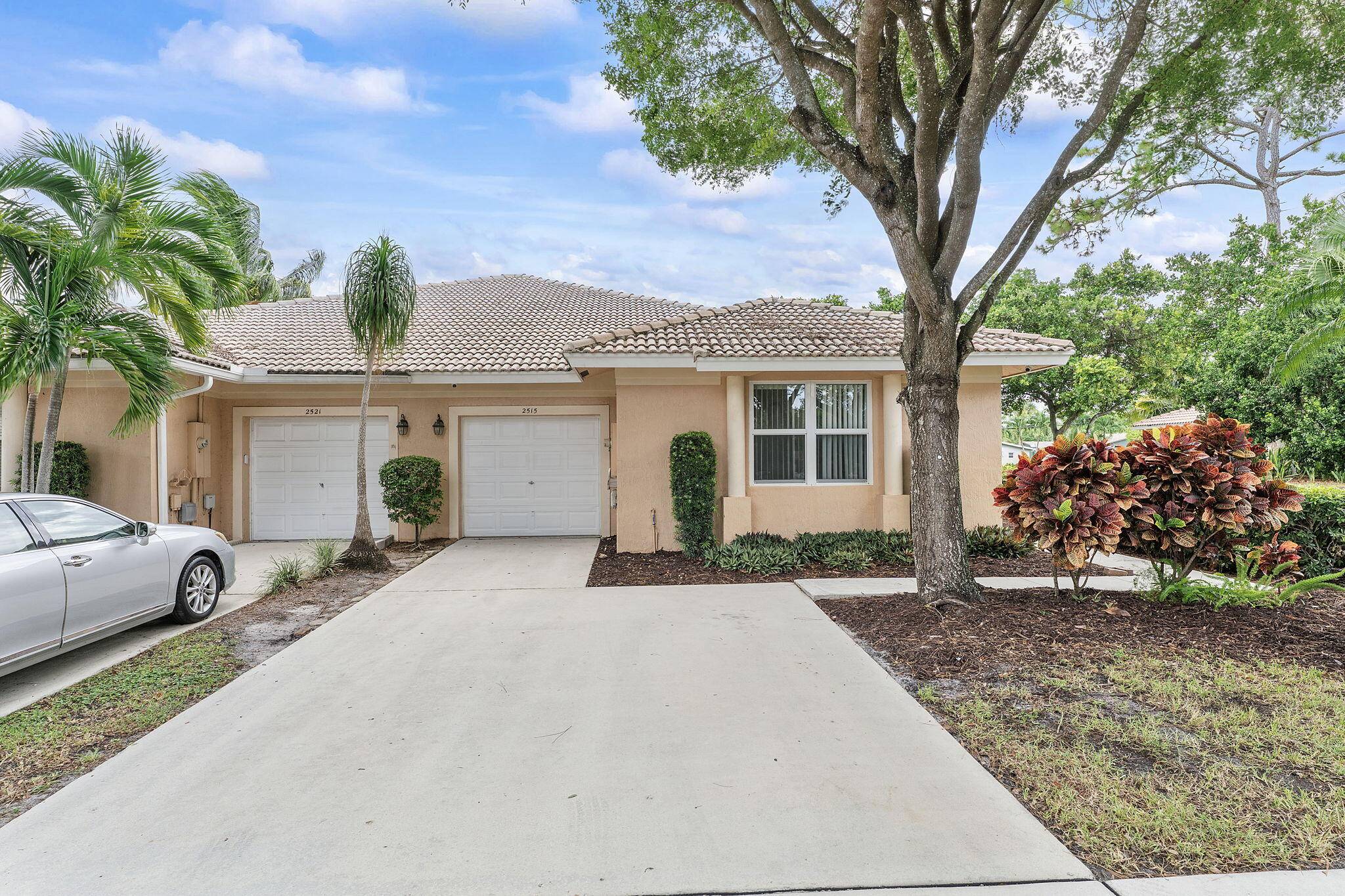 Looking for a place that feels like home the moment you walk in ?