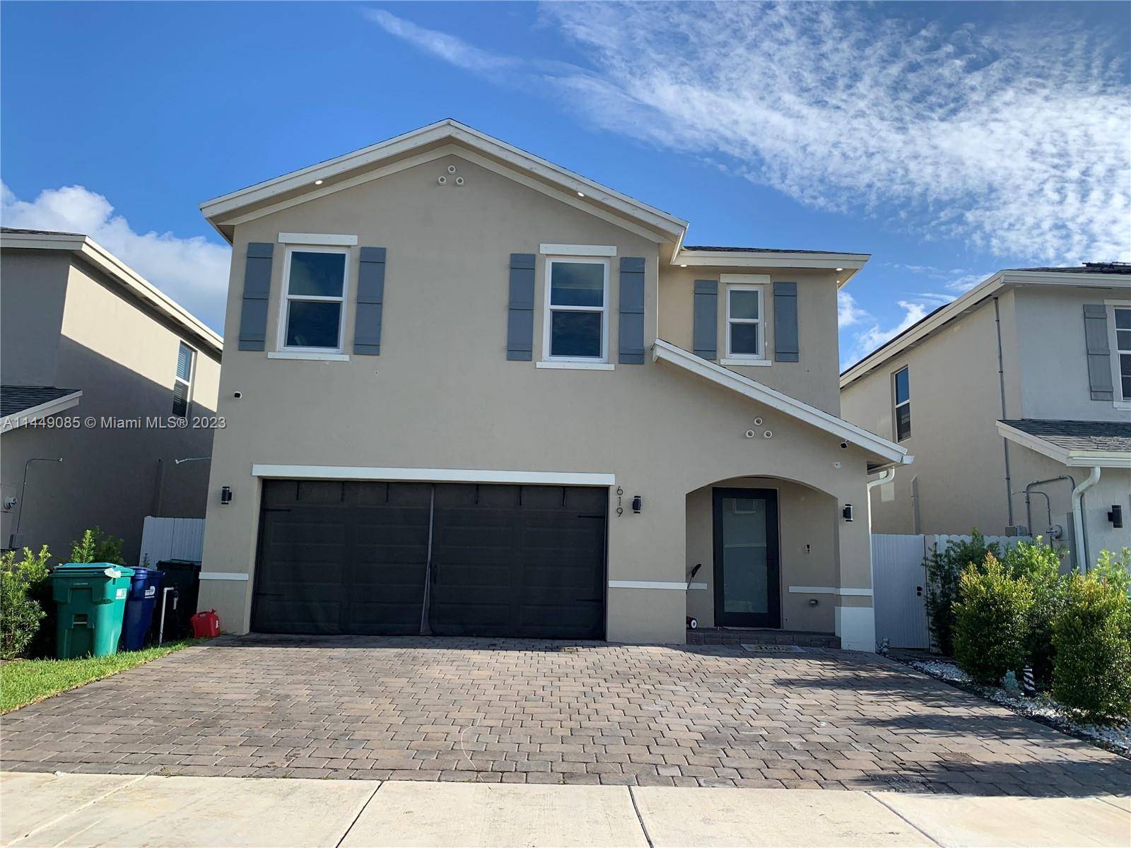 Newly built 2020 Single Family House in Baywood Community, that offers 5BR, 3 full BA 2 car garage.