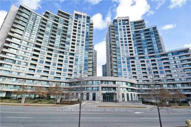 Location Location Very Nice 1 Den Cozy Condo In Prime Yonge amp ; Finch Area Steps To Finch Subway, Restaurant, Shops, Parks.