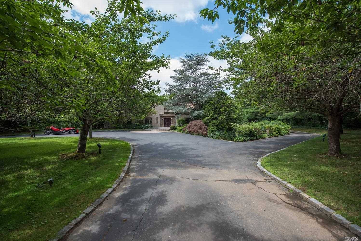 Wheatley SD. Available furnished or unfurnished on beautiful flat 2 acre mid block property w IG Heated Pool w spa, 3 car garage, 2 master bedrooms 1 on main level ...