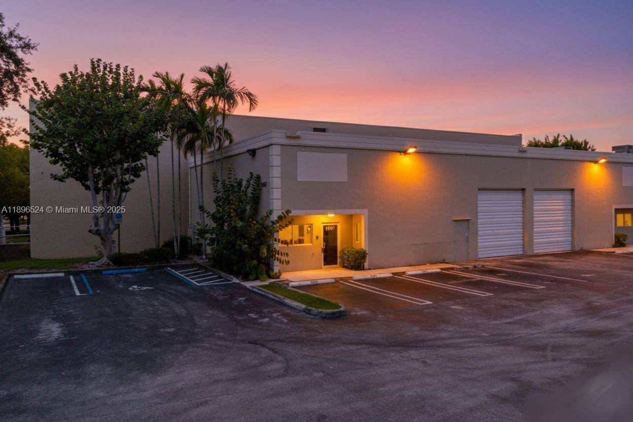 Exceptional opportunity to own a 2, 589 sq.