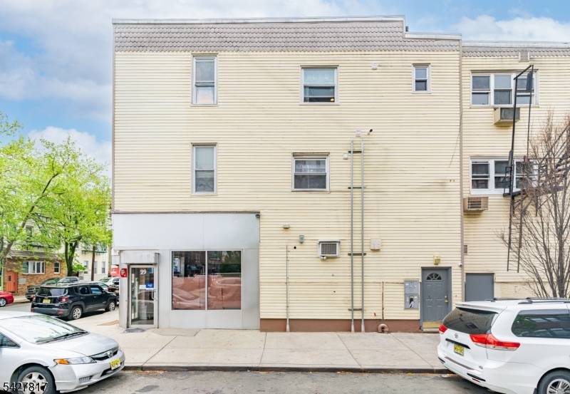 Mixed use investment opportunity in a great location in the Ironbound.